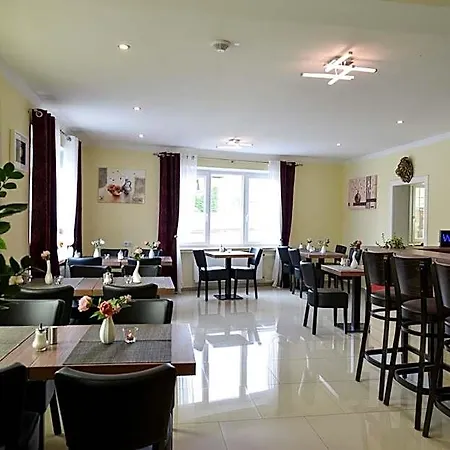 Heisede Hotell Sarstedt