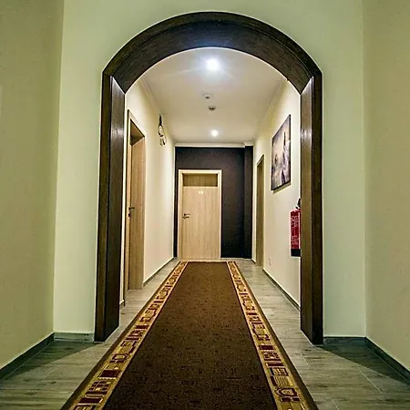 Heisede Hotell 3*